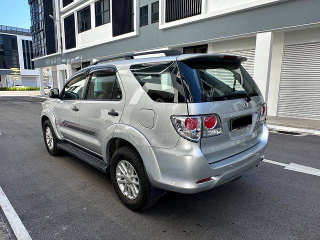 2012 Toyota FORTUNER DIESEL 2.5 G VNT FACELIFT (A) - 4