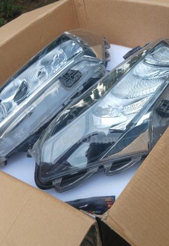myvi Gen 3 original headlamp  - photo 2 of 3
