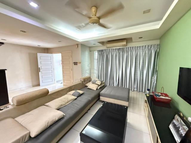 Fully Extend Renovated 22x75 2 Sty 4R4B Bandar Botanic Klang 1