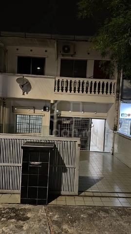 Double storey house 1