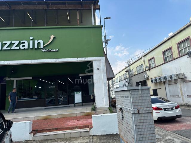 End Lot Shop For Rent Facing Main Road 1