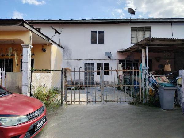 Double Storey Terrace House Taman Desa Rusa 4, Port Dickson, N9 1