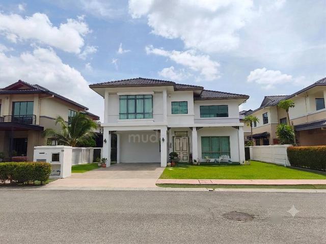 CHEAPEST FREEHOLD BUNGALOW IN BUKIT KEMUNING with HUGE LAND‼️ 1