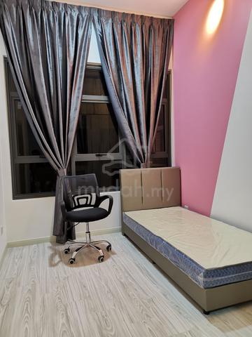fully furnished got parking big single room lakeville residence 1
