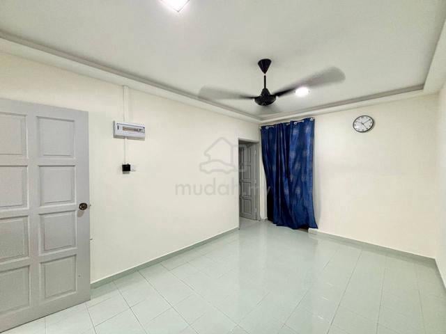 Taman Universiti Kebangsaan Renovated Unit [ 10Min UTM / Full Loan ] 1