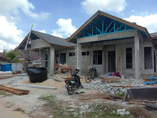 Rumah SEMI-D 4BILIK TEPI MASJID MENGABANG TELONG, KUALA NERUS 1