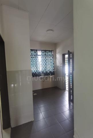 Intermediate for Rent in Bdr Putera 2 Klang 4
