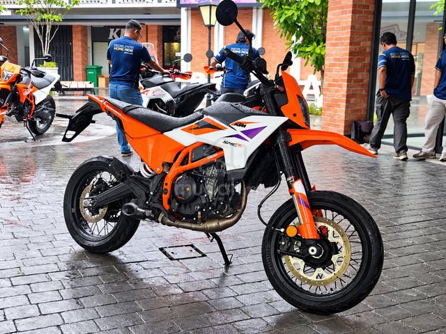 KTM 390 SMC R New TMM - photo 2 of 9