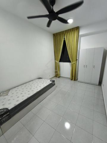 Middle room for rent Residensi Aman Bukit Jalil 1