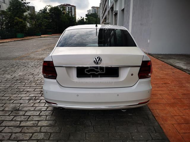 2017 Volkswagen VENTO 1.2 TSI HIGHLINE (A) - 4
