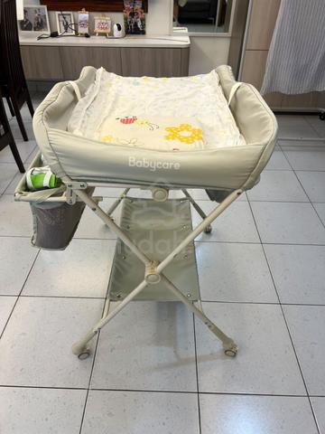 Babycare Napkin Changing Table (Foldable) - photo 4 of 4