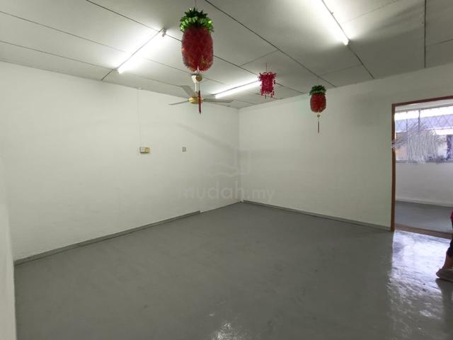 Penampang Baru Shop Lot l First Floor l Partition Room l Basic Unit 1