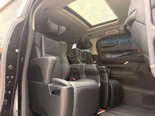 Toyota Alphard 2.5 SC SUNROOF/FULL LOAN - 5