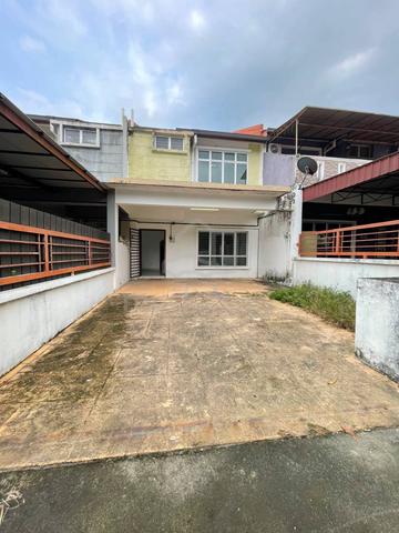 Double Storey Terrace Taman Pelangi Semenyih 2, Semenyih (AMBER TYPE) 1