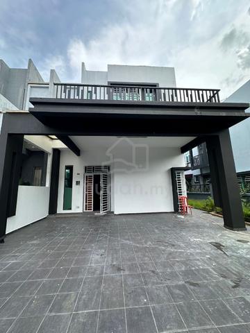 HOT!! Tmn Tropika 2sty Cluster 34x65 Brand New Facing North GnG Kulai 1