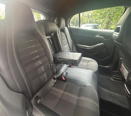 2017/18 Mercedes Benz GLA200 (A) Direct owner - 3