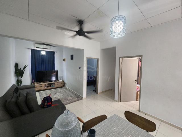 Upper Floor Townhouse Taman Bayu Permai @ Rawang 1