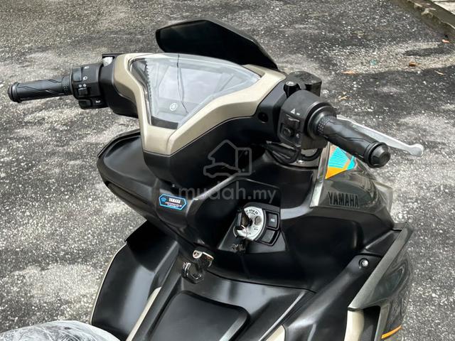 2022 YAMAHA NVX STD NVX V2 NVX 155 LIKE NEW  - photo 12 of 20