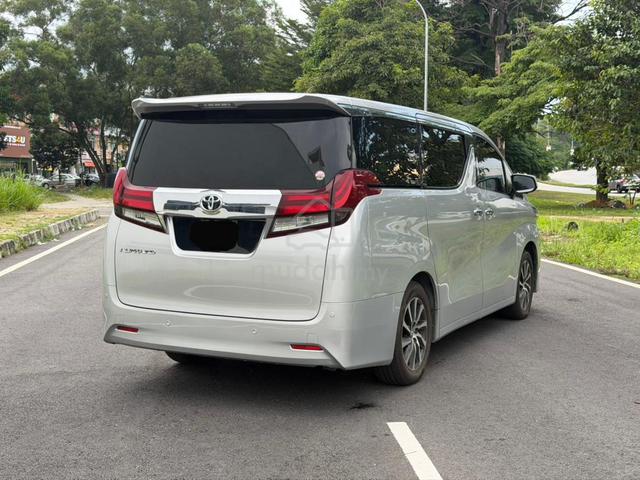 2015 Toyota ALPHARD 2.5 (A)power boot/lady owner - 4