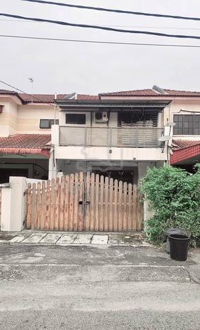 Lokasi Strategik!! RENOVATED DOUBLE STOREY Halaman Meru Impian 1
