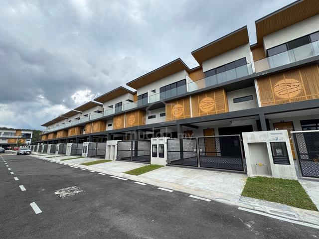 D’art hill residence bukit seni kulai 3 storey branc new corner new‼️ 2
