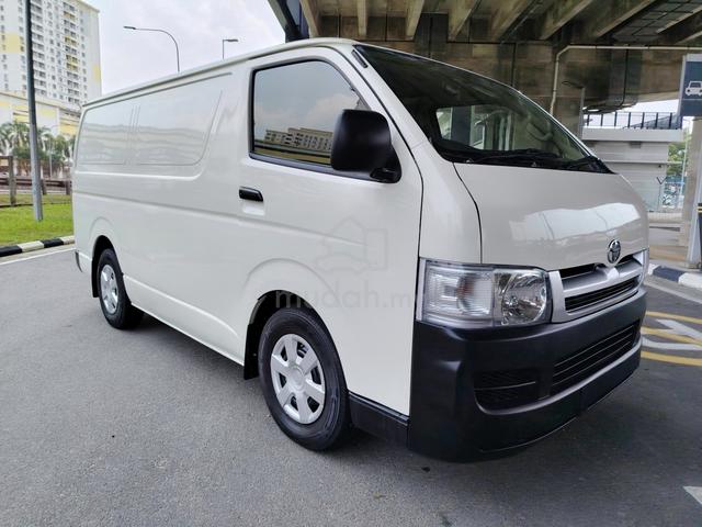 2010 Toyota Hiace 2.5 (M) Panel Van Diesel Engine - 1
