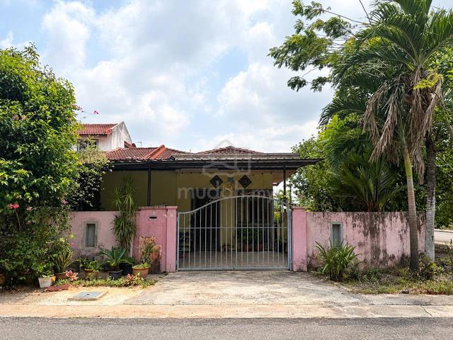 CORNER LOT🔥🔥 1 Storey Bukit Naga Seksyen 32 Shah Alam 1