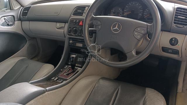 2001 Mercedes Benz CLK230K - 4