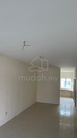 Perak Sitiawan Leasehold 1-Storey Terraced House For Sale 1