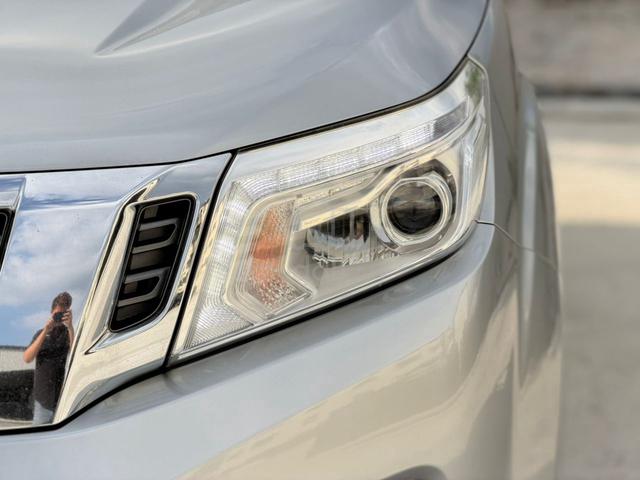 LEATHER⭐FUL SPEC⭐4X4⭐2019 Nissan NAVARA 2.5 VL (A) - 5