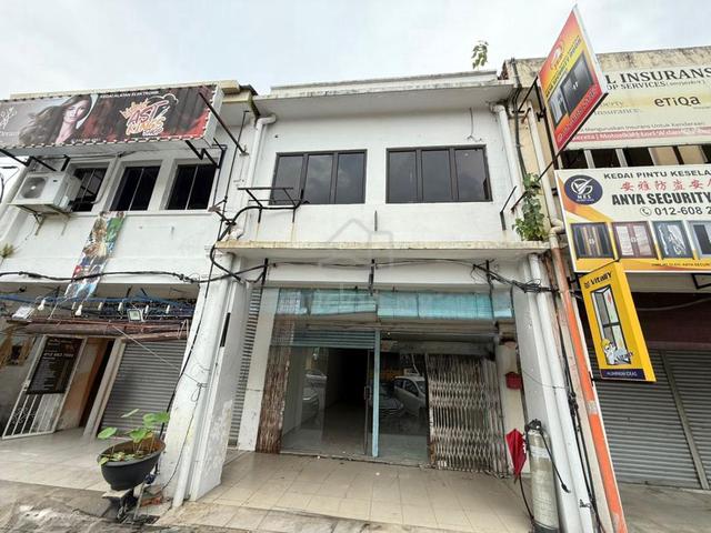 Shoplot for rent Jalan Maxwell Rawang Town Renovated  1
