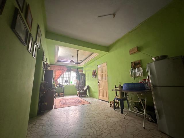 Apartment Ria 2 @ Taman Megah Ria Masai 1