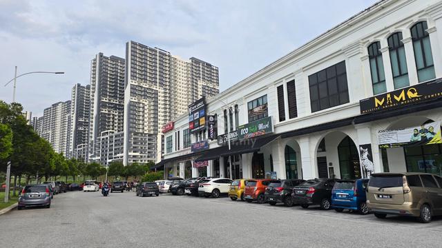 Eco Majestic, ROI 3.9%, Freehold, Double storey Shop-office 1