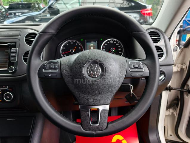 Volkswagen TIGUAN 2.0 TSI 4MOTION SUV E/SEAT WRNTY - 4