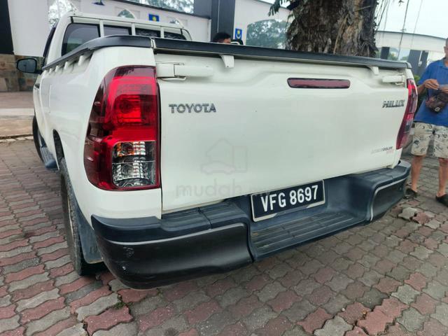 2020 Toyota HILUX 2.4 MT MY17 AN120 FACELIFT (M) - 3