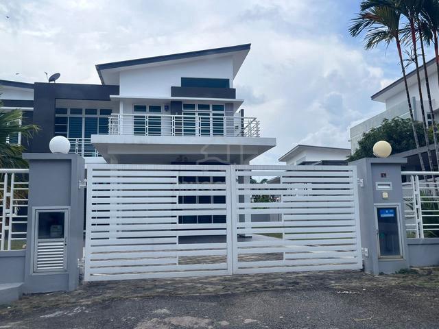 Gated Guarded Vista Kirana Ayer Keroh Furnished 2Storey Bungalow 1