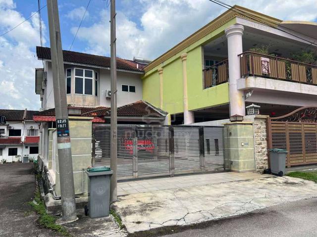 Renovated Double Storey Terrace End Lot In Pd Batu 2 for sale 1