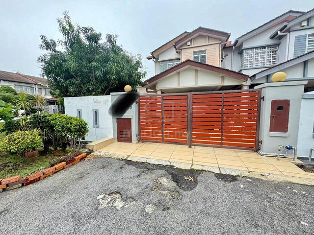 EXTENDED Double Storey Terrace CORNER Putra Tropika Bandar Seri Putra 1