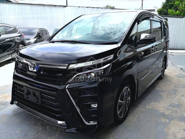 2022 Toyota VOXY 2.0 Kirameki 3 MILEAGE 28k ONLY - 1