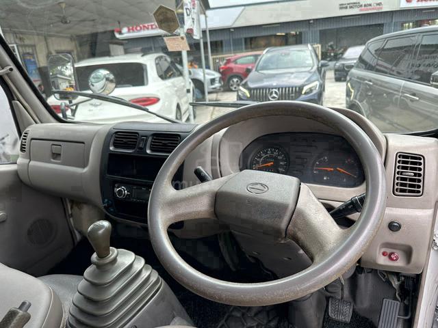 15 Hino WU302R Box Kotak 10 Kaki Boleh Loan - photo 4 of 6