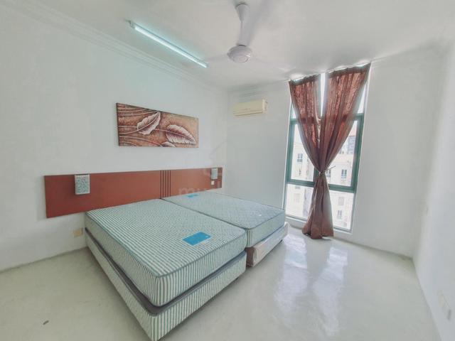 Super Below Bank Value RM150K Less 60% Freehold Gold Coast Bukit Katil 1