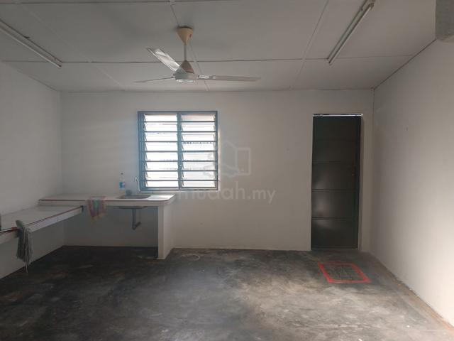 Pusing double storey house for rent 4
