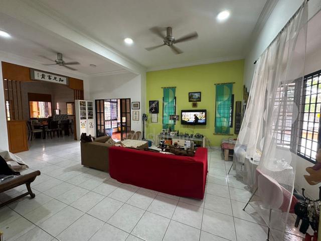 Pelangi Indah Corner Unit For Sale 1
