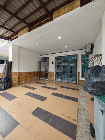 Renovated Mount Austin @ Jp Perdana Extended Double Storey House 1