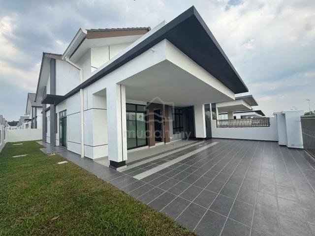 Kulai Bandar Putra Arcela Jln Bayan Single sorey Semi D Gated Guarded 1