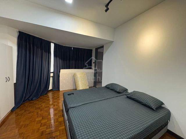 Plaza Berjaya – Variety Room for Rent 1