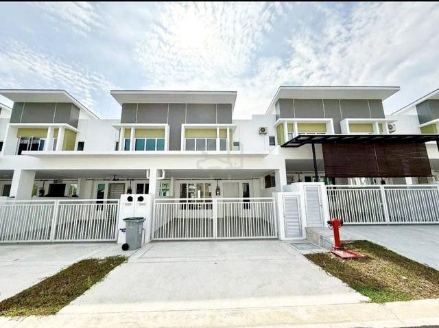Nusari Aman 3 Sendayan Teres 2 Tingkat Bare Unit Bumi Lot 1