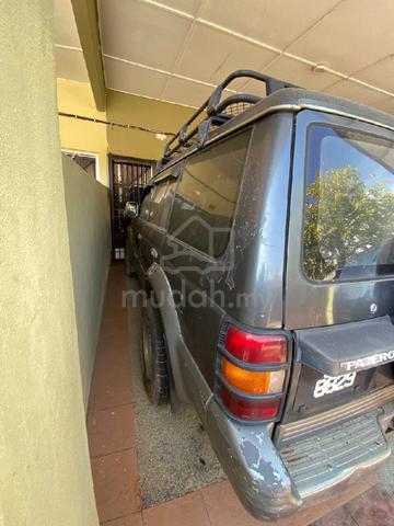 1995 Mitsubishi PAJERO 2.5 (A) - 3