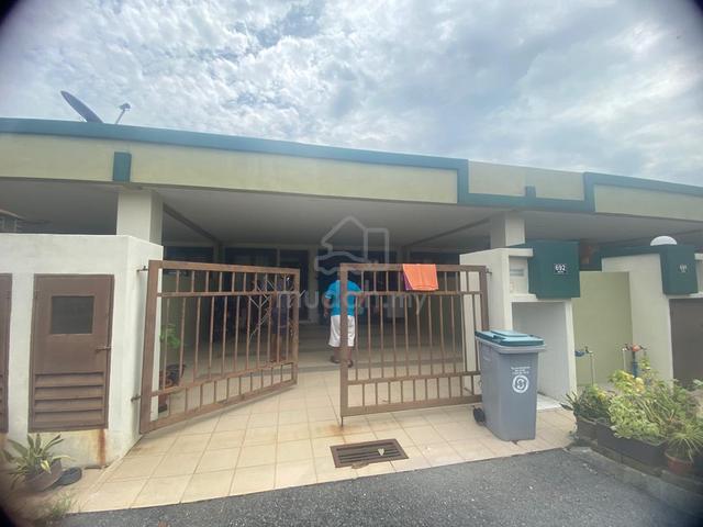 Single storey terrace house in Bayu Indera Lukut 1