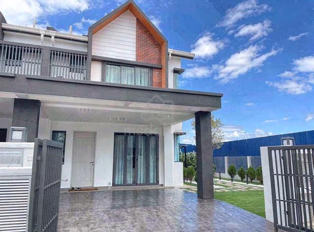 【Owner Urgent Sell】24x80 2 storey SEMI-D Concept Landed @ Nilai 1